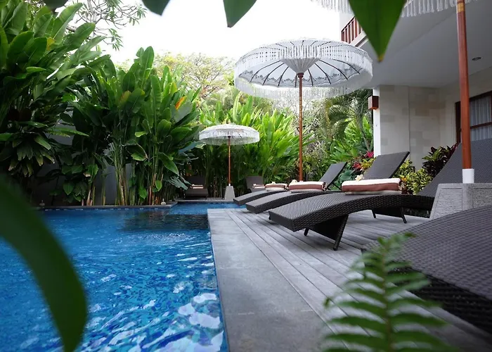 Gasthof Kayu Sugih Palace