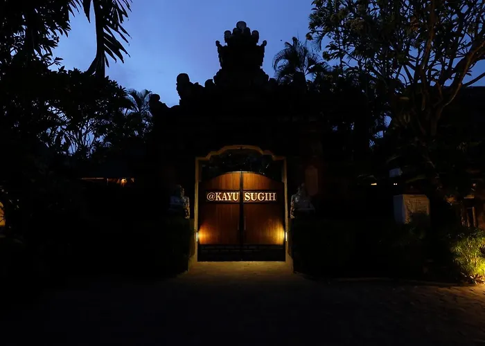 Gasthof Kayu Sugih Palace