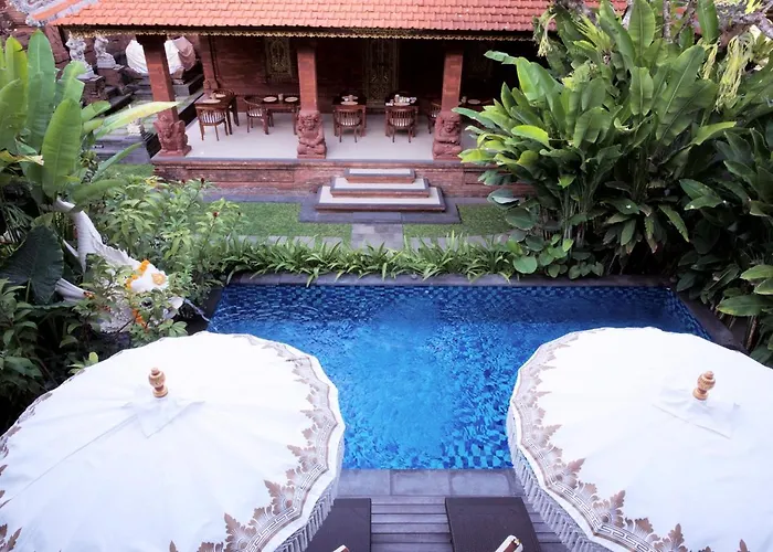 Kayu Sugih Palace 4*