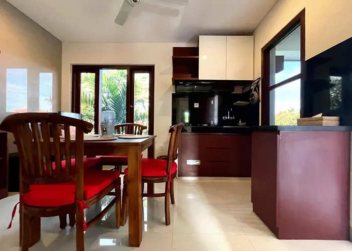 Kayu Sugih Palace Gasthof 4*
